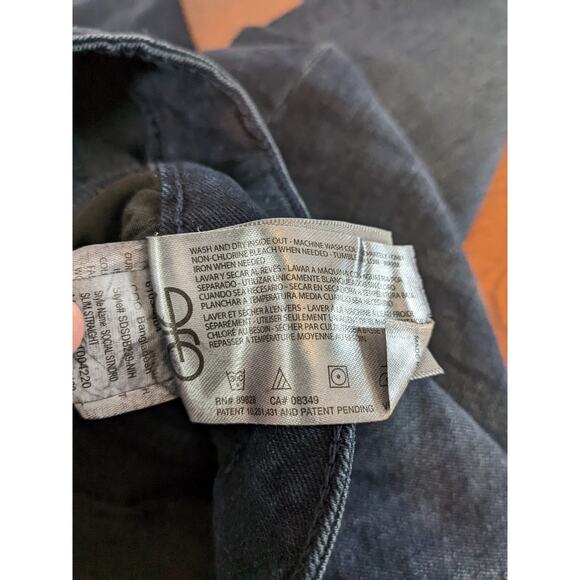 Social Standard by Sanctuary Jeans 8 Nighthawk Black Slim Straight HighRise Crop - Picture 8 of 13